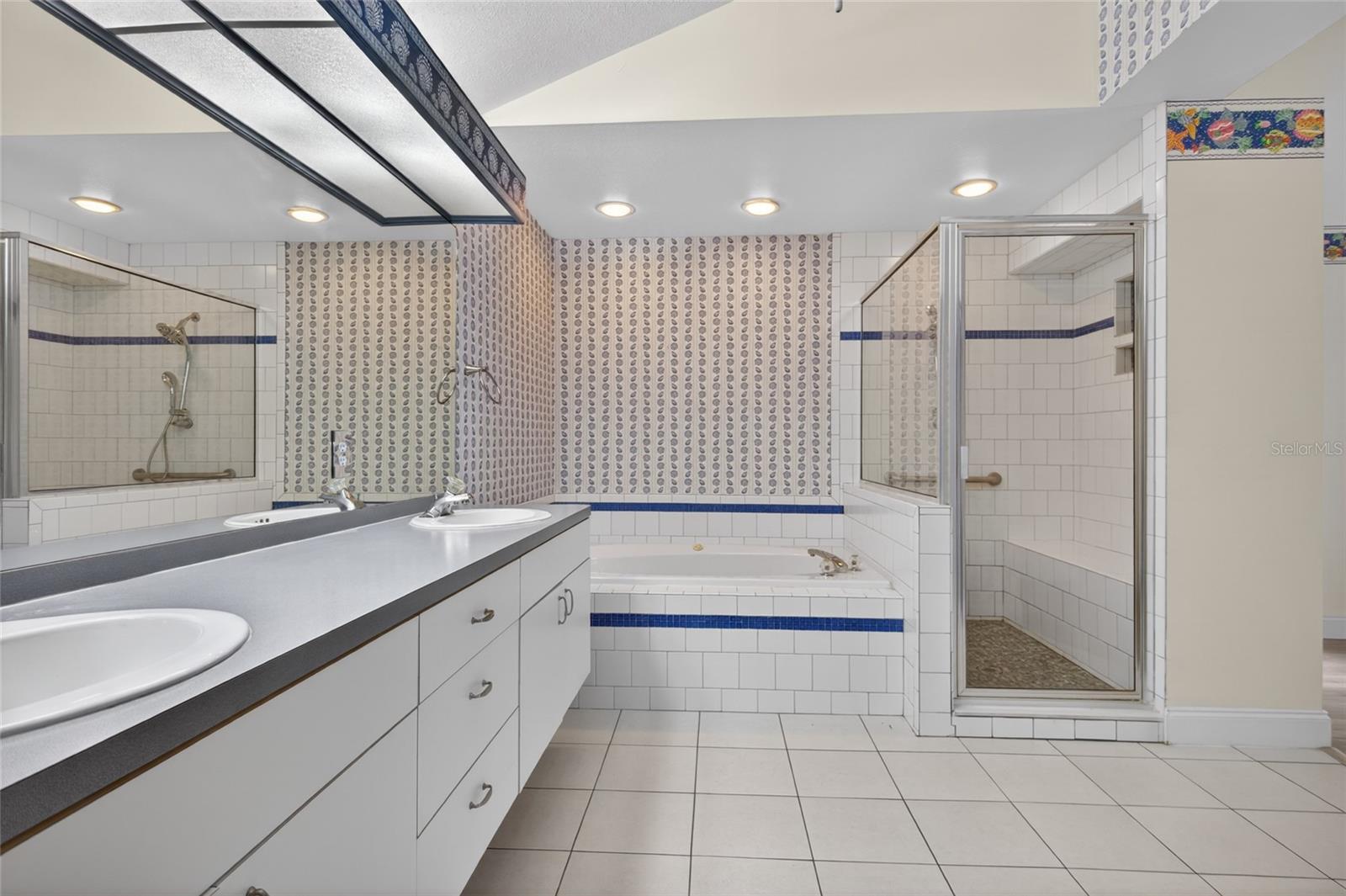 TEMPLE TERRACE RIVERSIDE SUBDI - Residential
