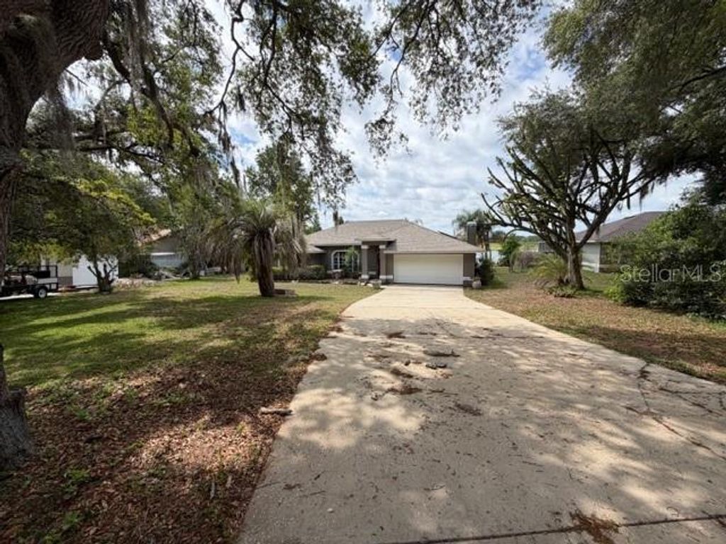 Photo of 1235 Odoniel Loop S, Lakeland, FL 33809 (MLS # S5150005)