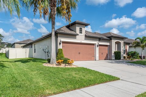 A home in VALRICO