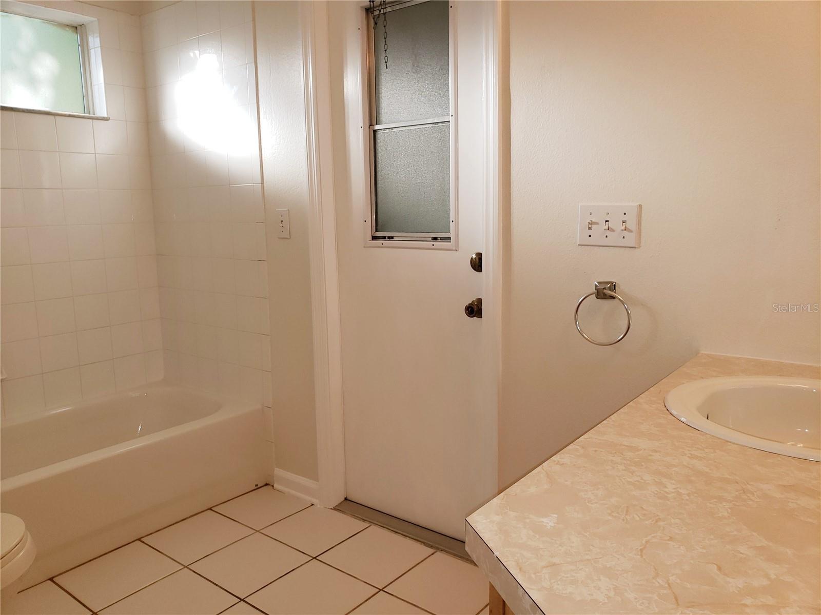 HUNTINGTON POINTE PH 1 - Residential Lease