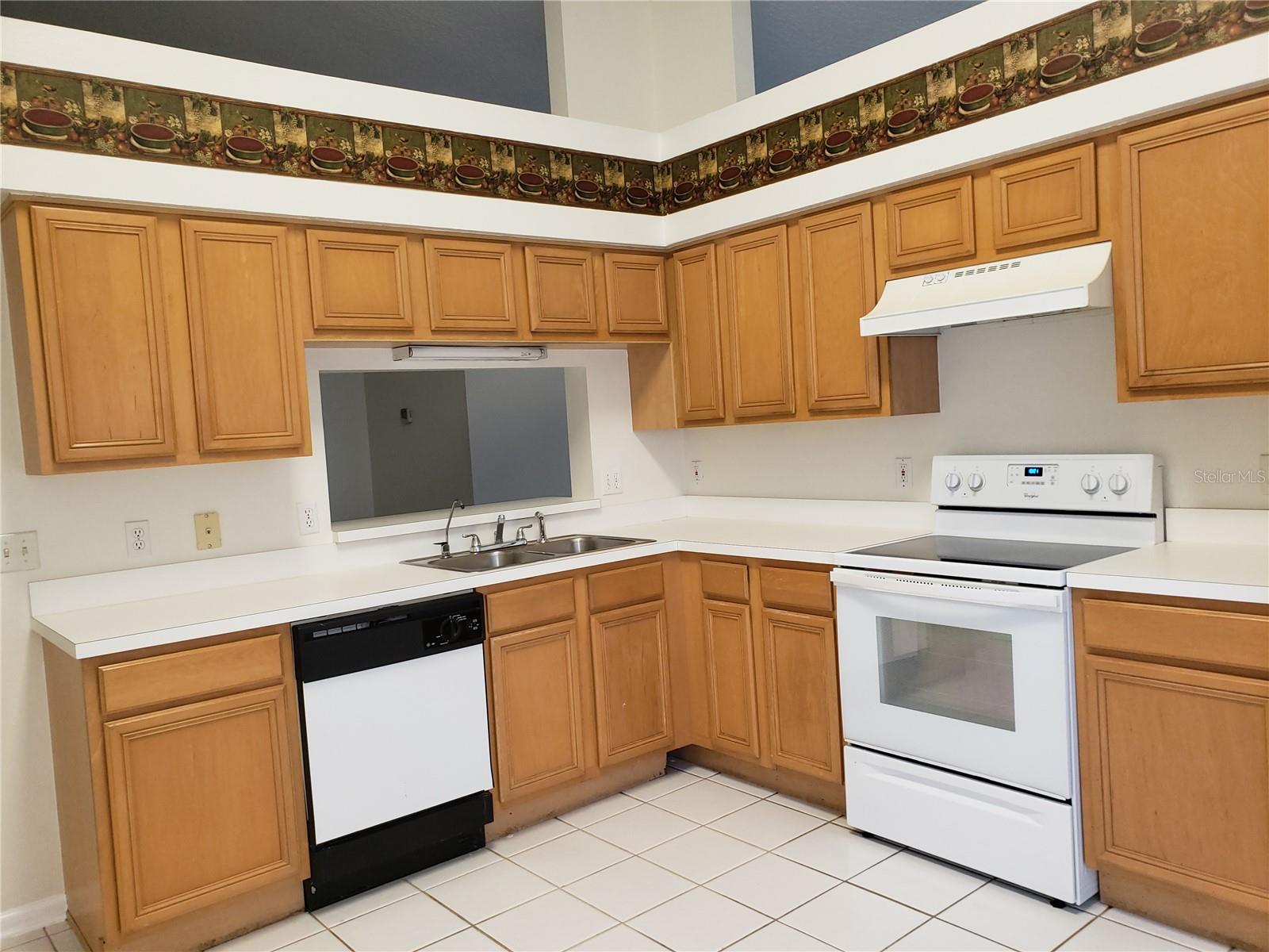 HUNTINGTON POINTE PH 1 - Residential Lease