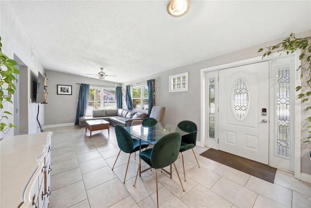 Photo of 29 E Princeton Street, Orlando, FL 32804 (MLS # O6381827)