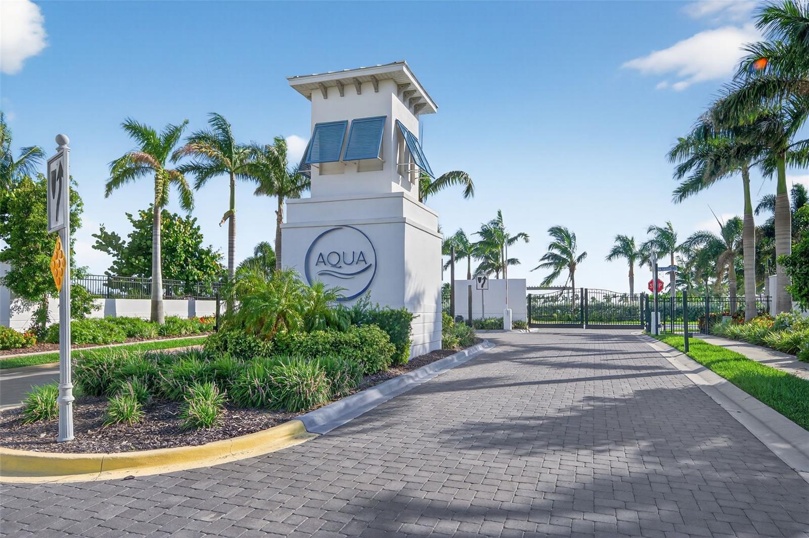 AQUA LAGOON - Residential