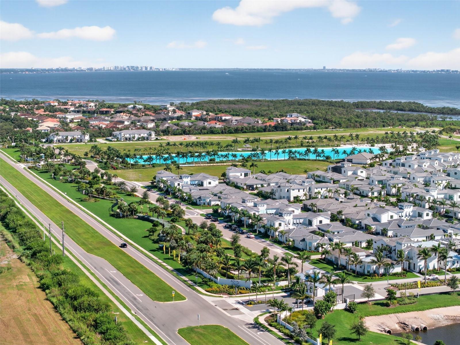 AQUA LAGOON - Residential