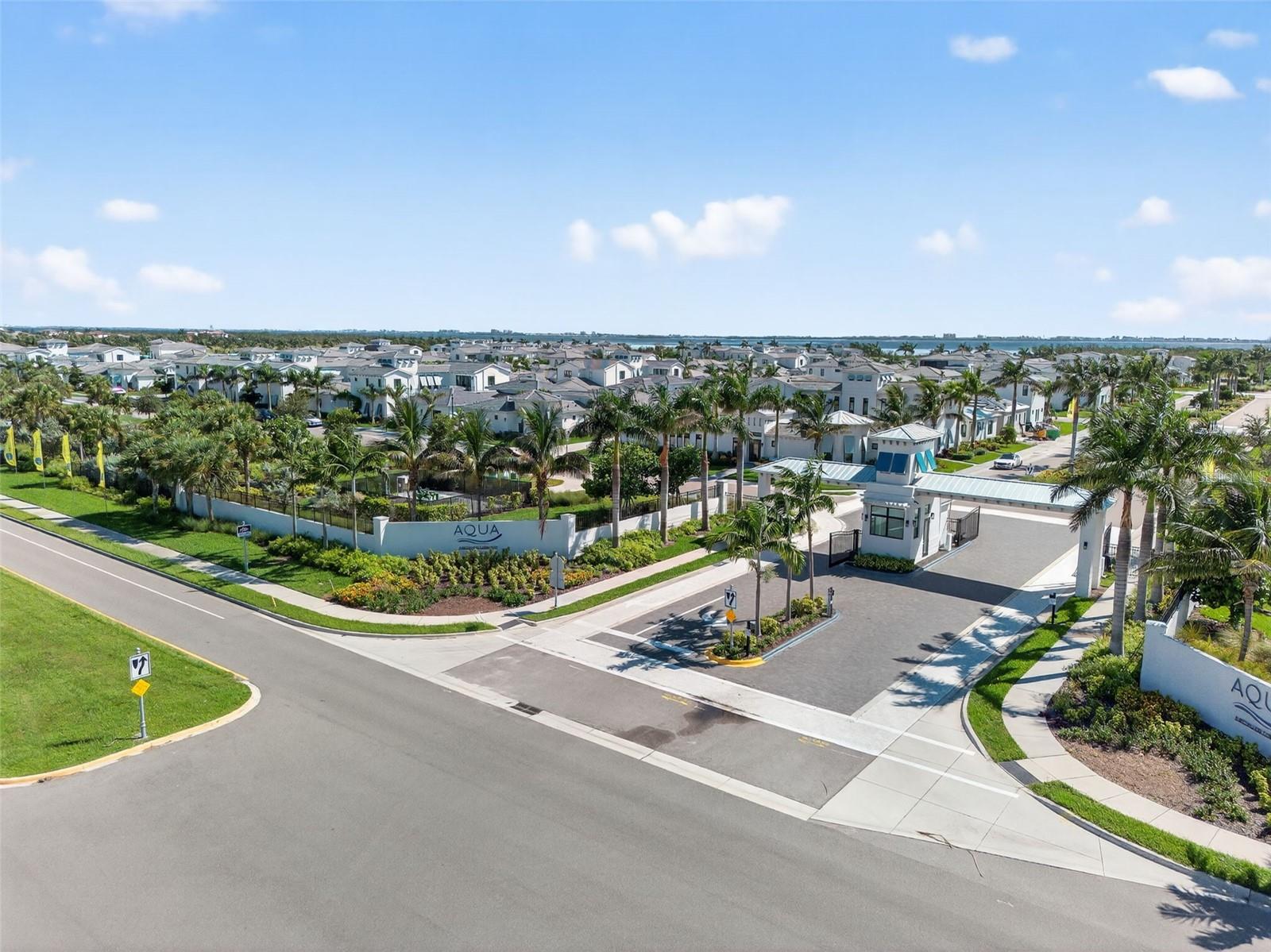 AQUA LAGOON - Residential