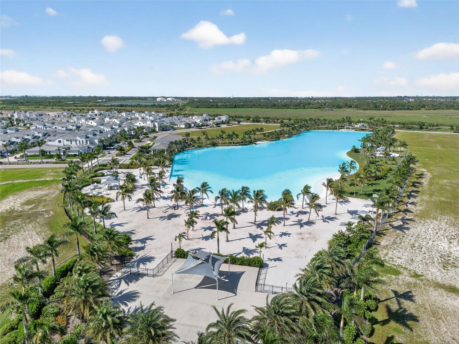AQUA LAGOON - Residential
