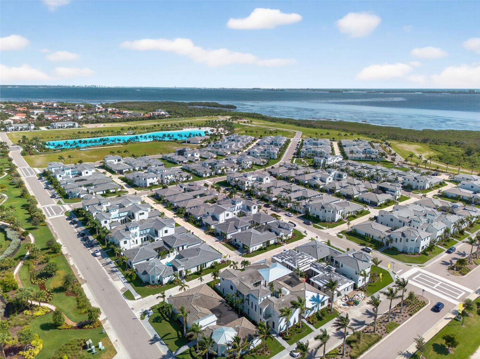 AQUA LAGOON - Residential