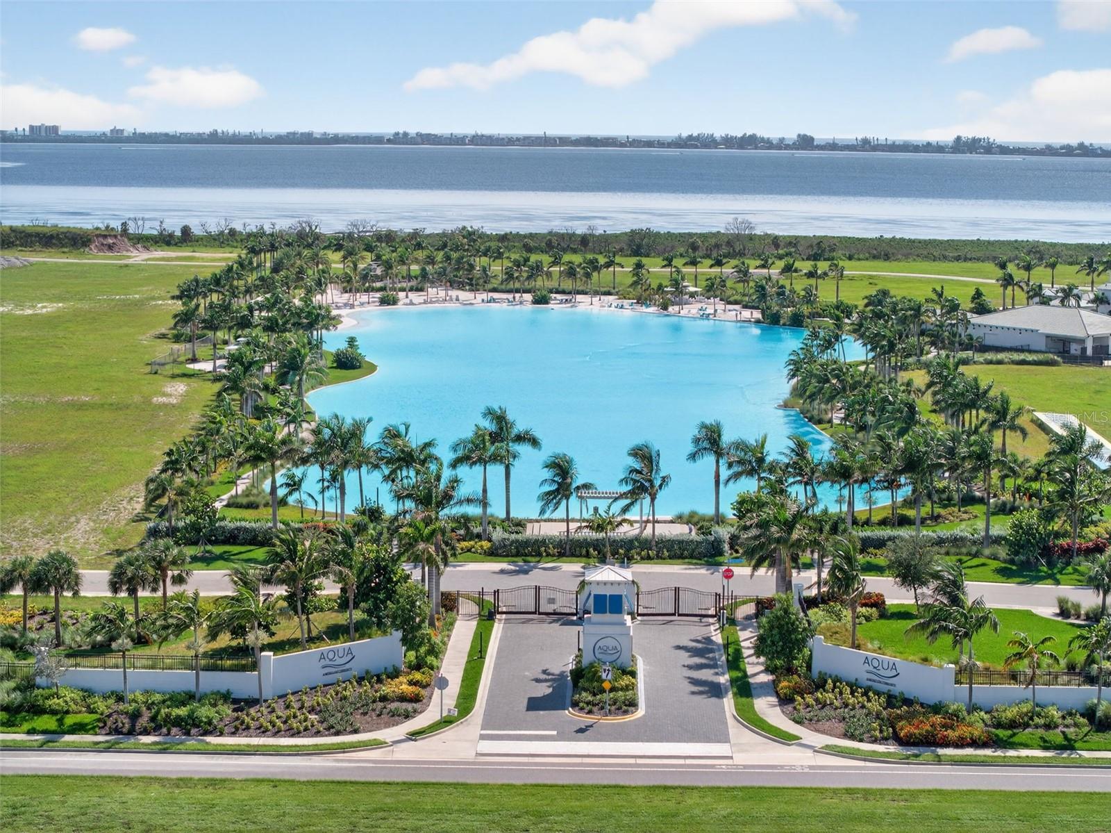 AQUA LAGOON - Residential