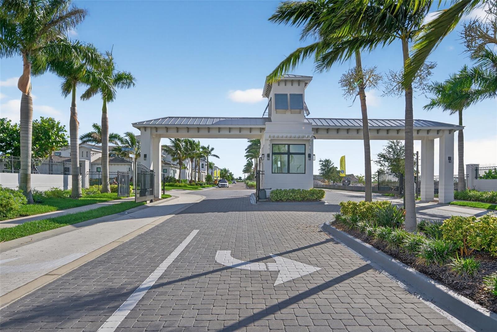 AQUA LAGOON - Residential