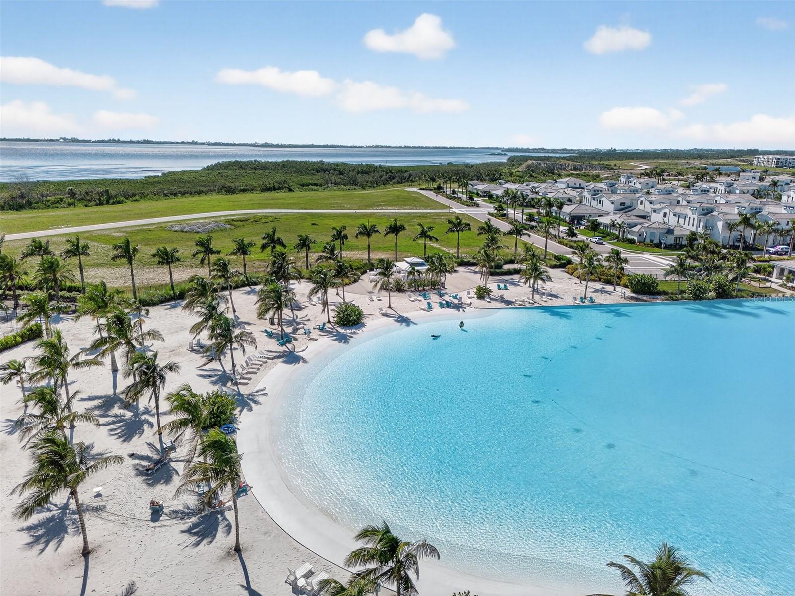 AQUA LAGOON - Residential