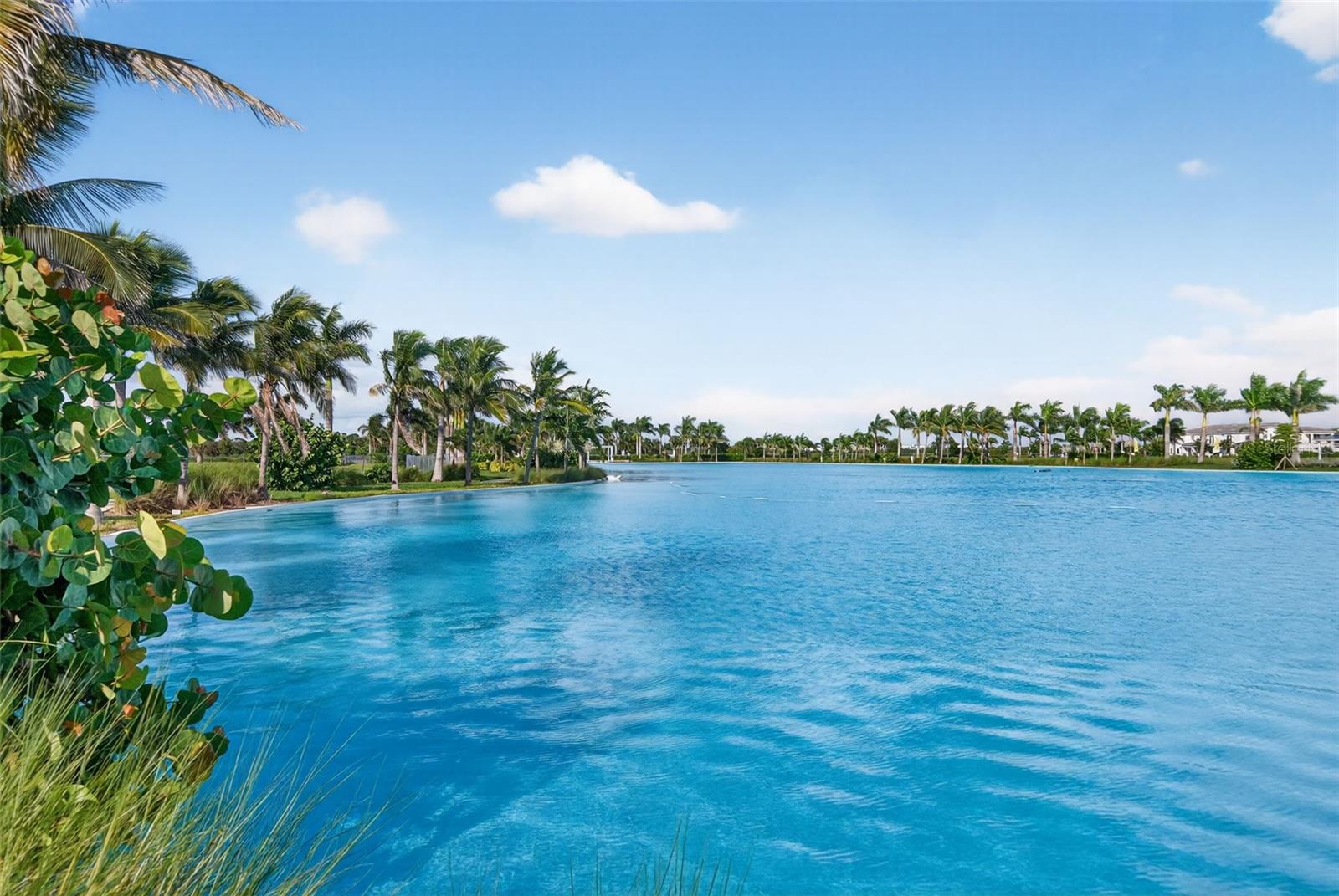 AQUA LAGOON - Residential