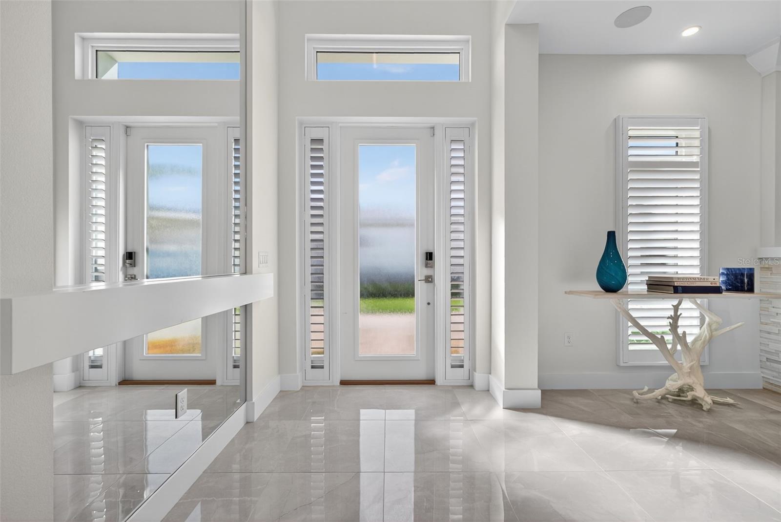 AQUA LAGOON - Residential