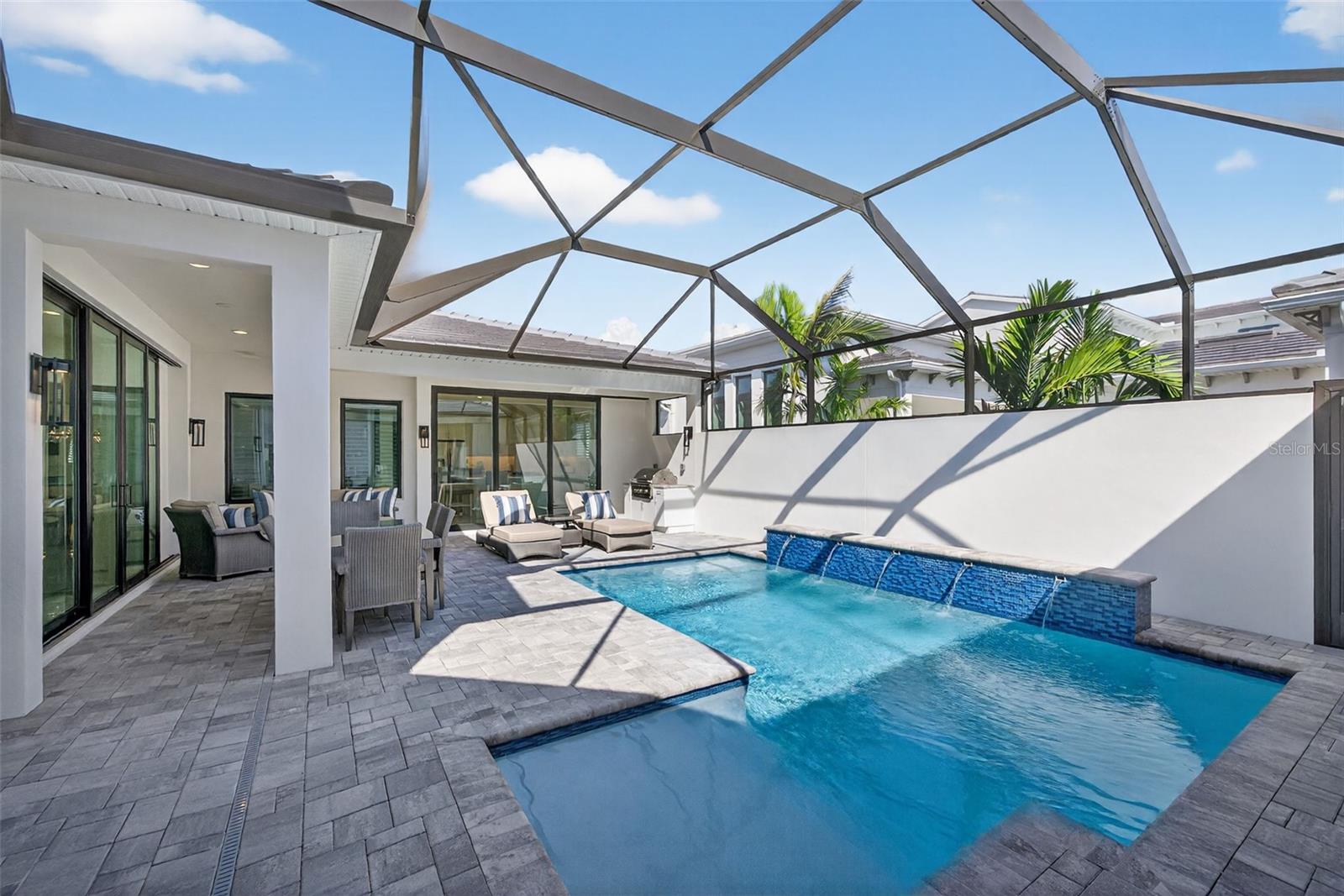 AQUA LAGOON - Residential