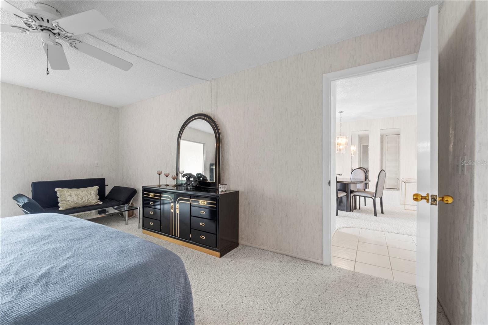 HARBOUR CLUB CONDO 2 - Residential