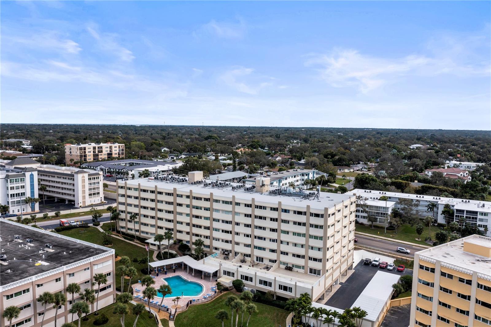 HARBOUR CLUB CONDO 2 - Residential