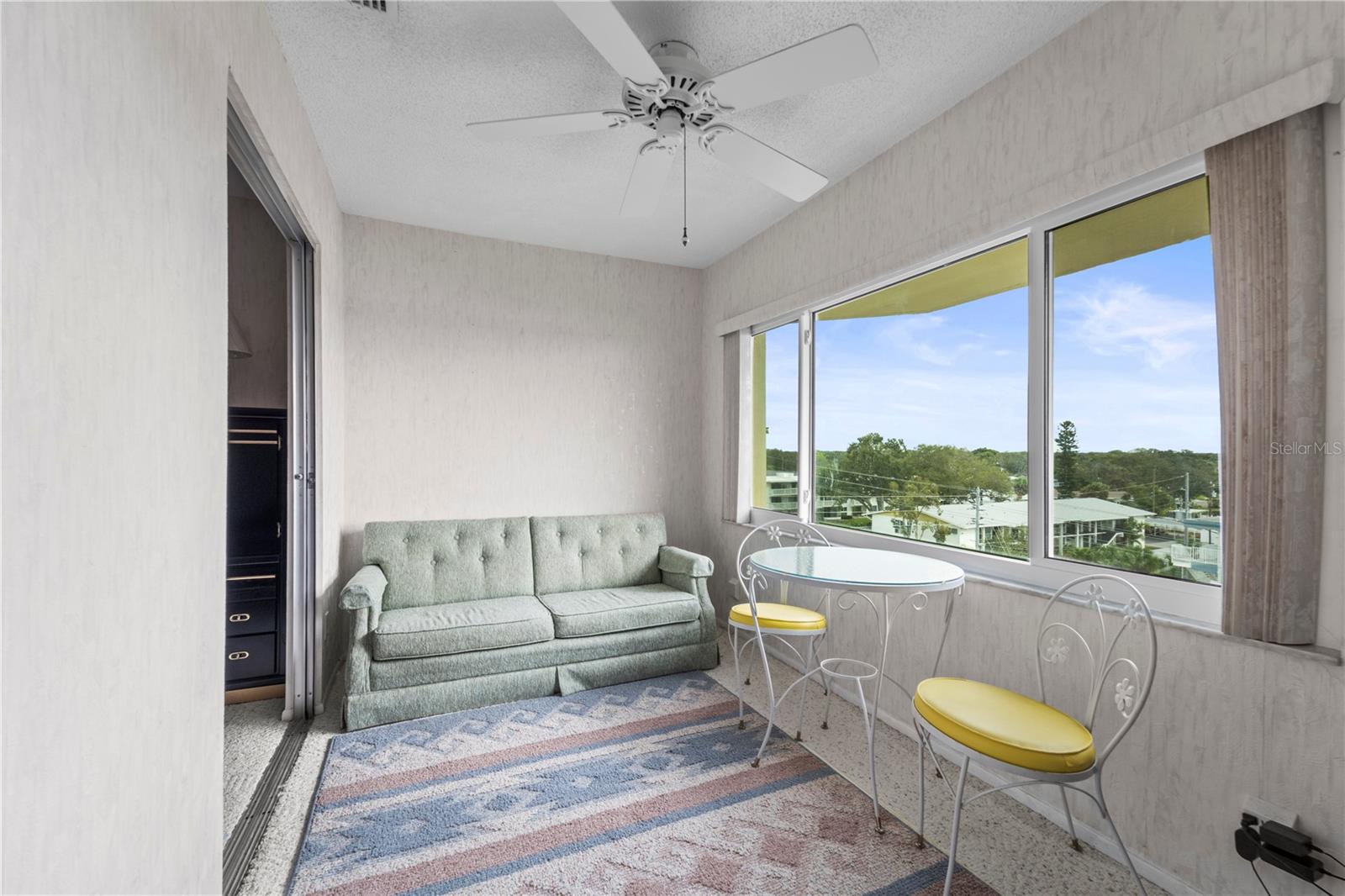 HARBOUR CLUB CONDO 2 - Residential