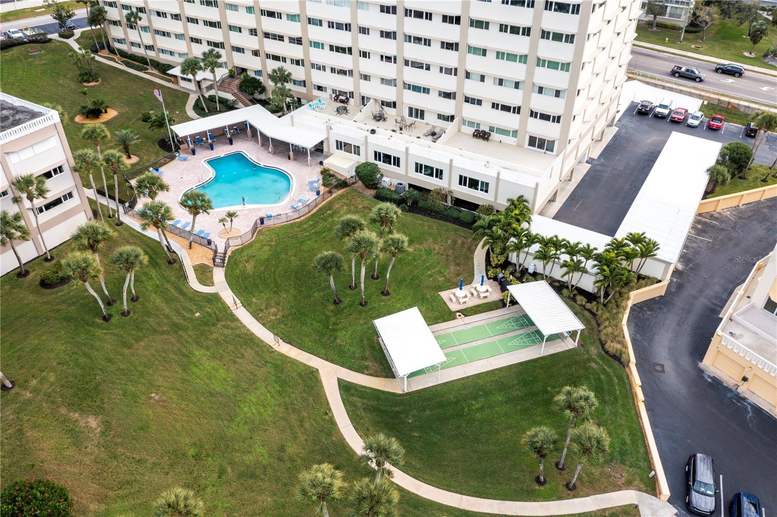 HARBOUR CLUB CONDO 2 - Residential