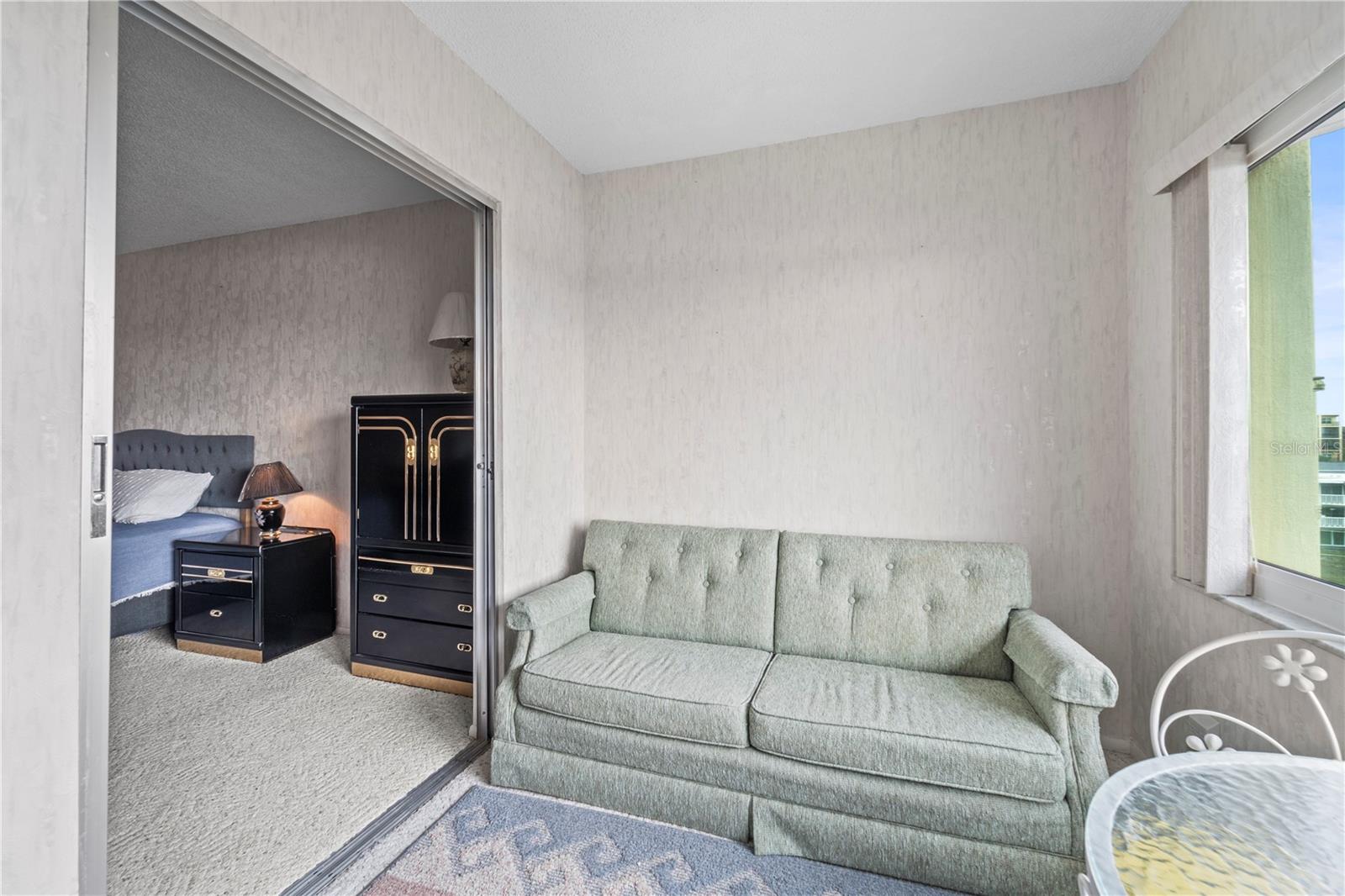 HARBOUR CLUB CONDO 2 - Residential