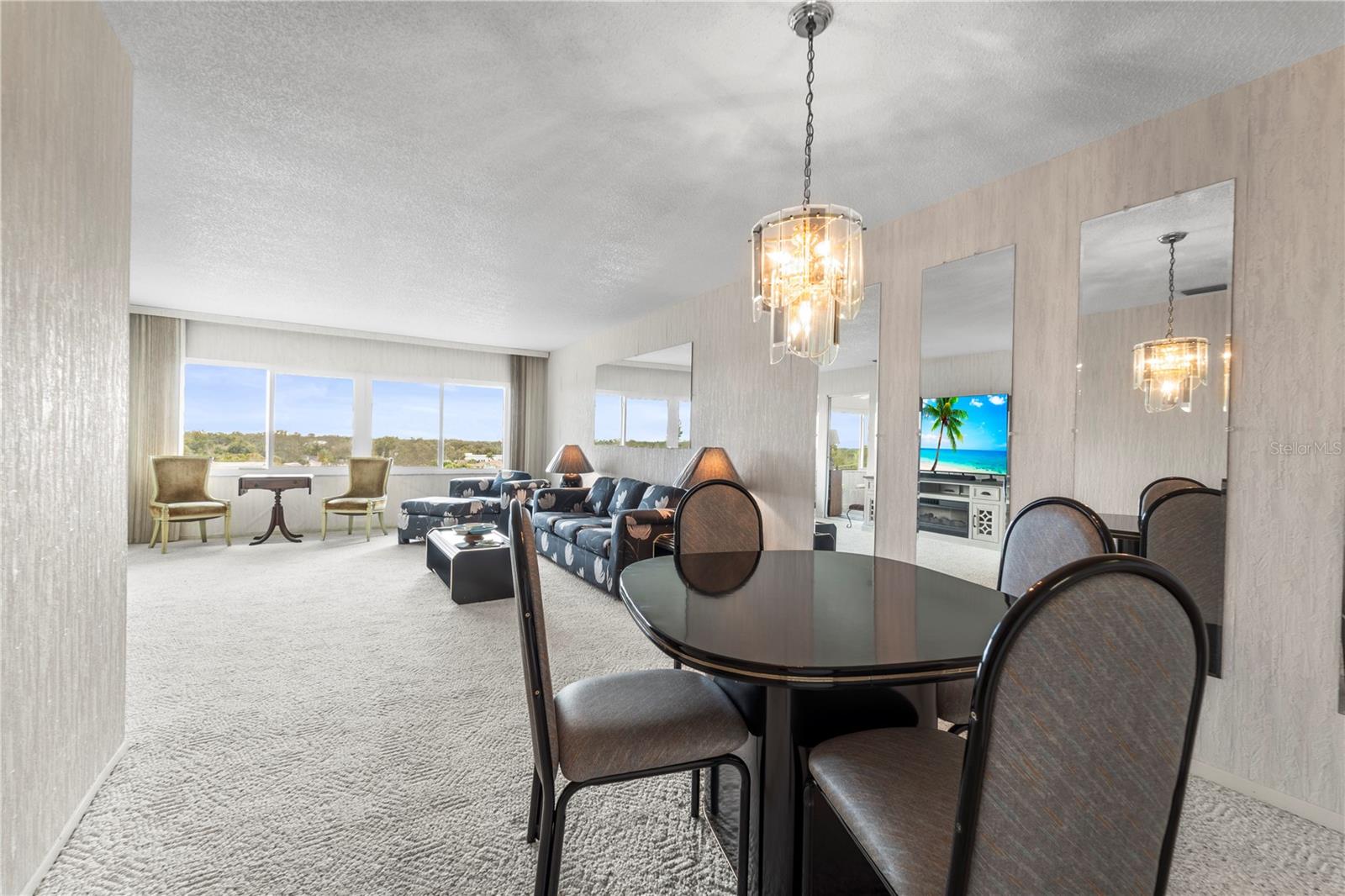 HARBOUR CLUB CONDO 2 - Residential