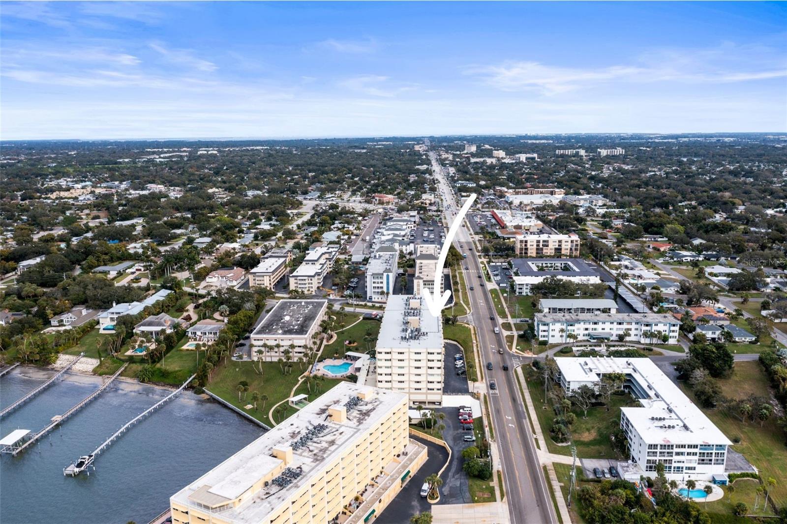 HARBOUR CLUB CONDO 2 - Residential