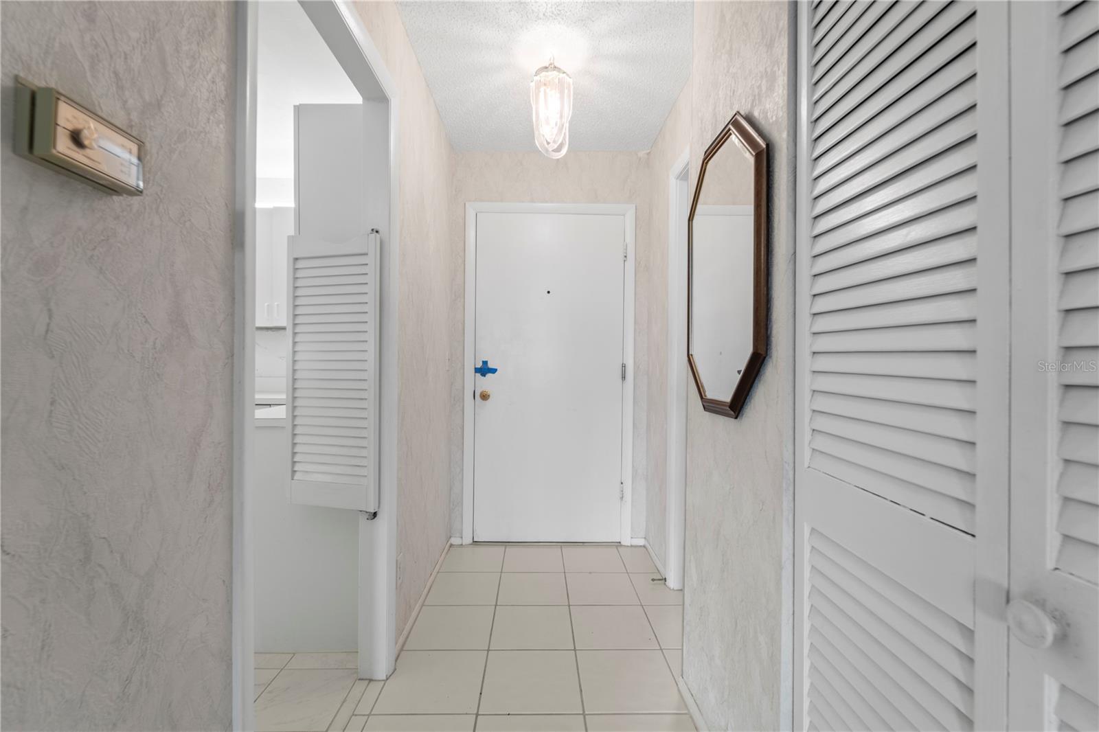 HARBOUR CLUB CONDO 2 - Residential