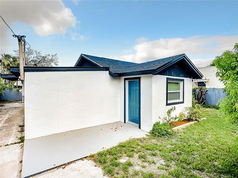 A home in DAYTONA BEACH