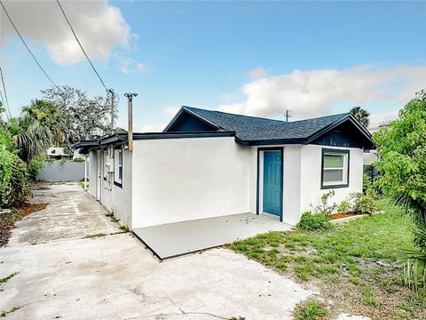 A home in DAYTONA BEACH