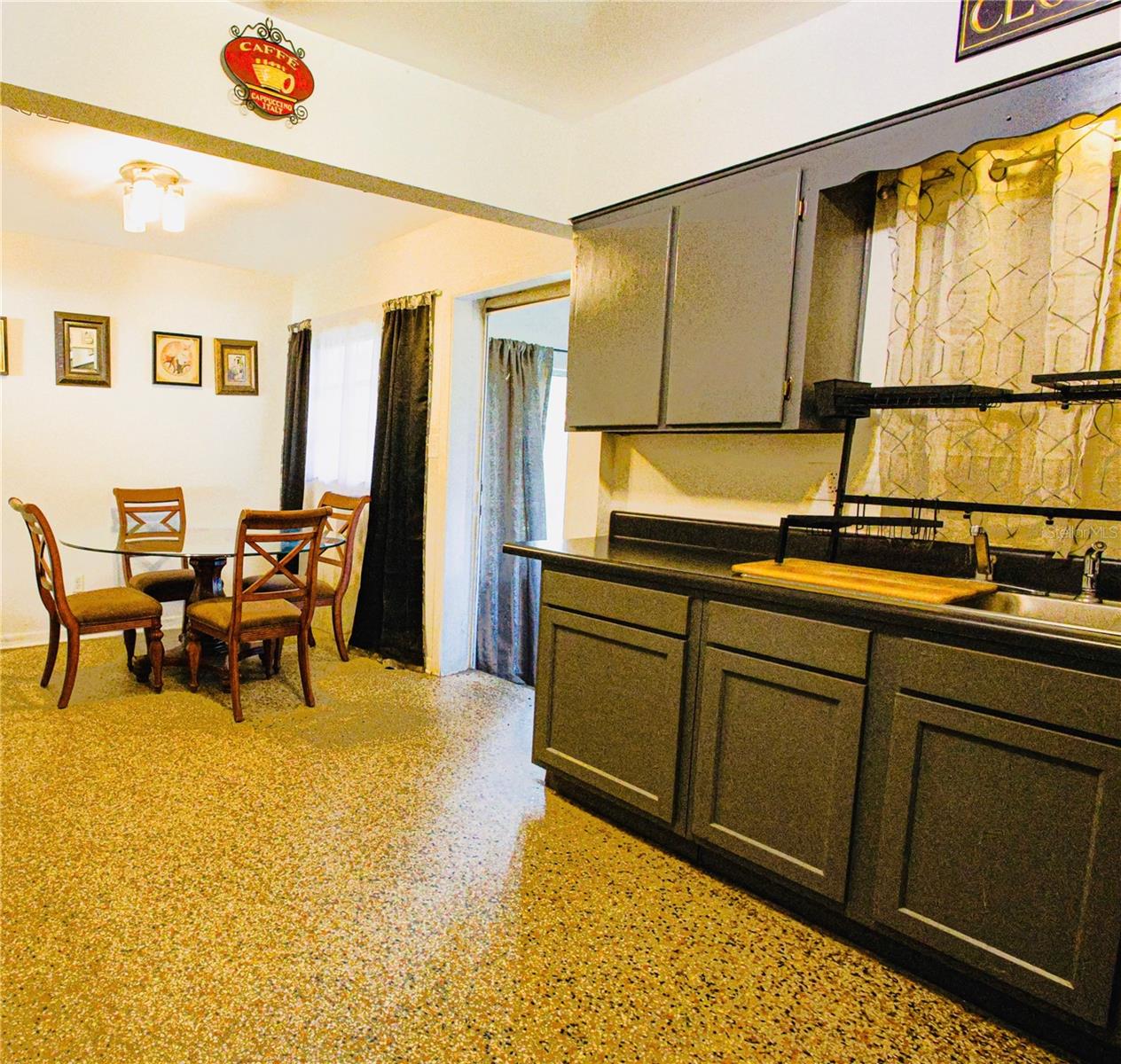 LEESBURG INDIAN OAKS - Residential