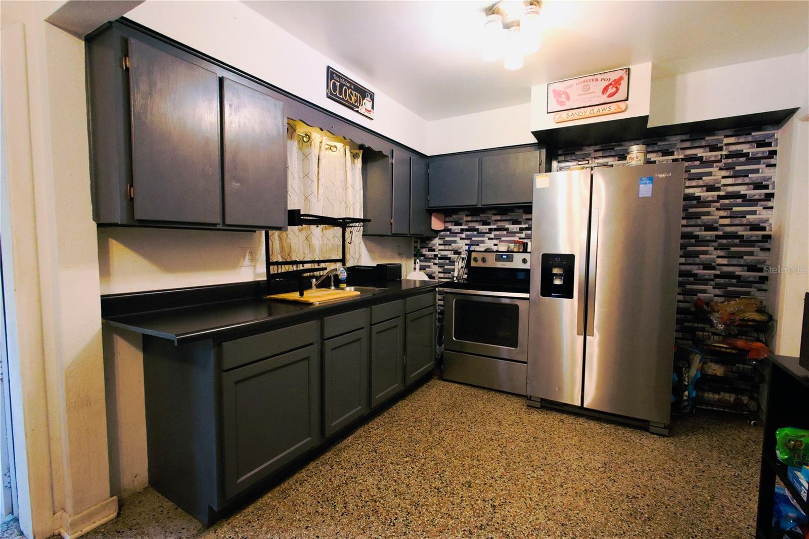 2507 TECUMSEH AVENUE
