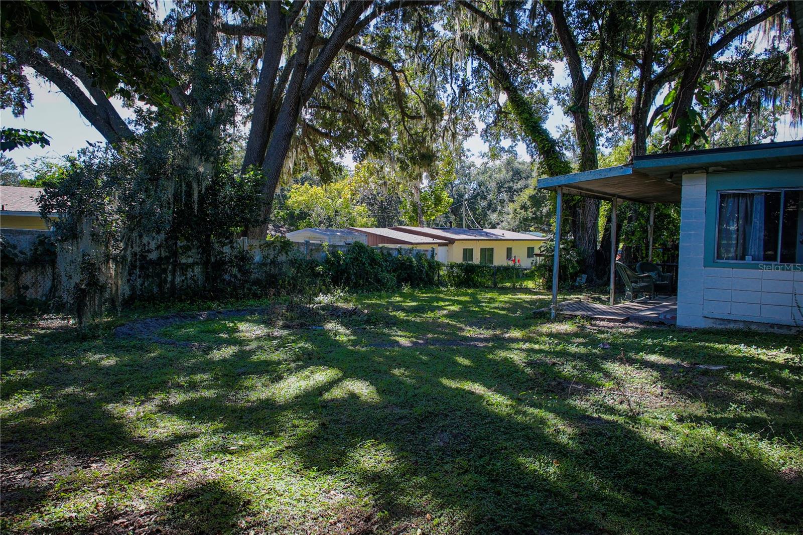 LEESBURG INDIAN OAKS - Residential