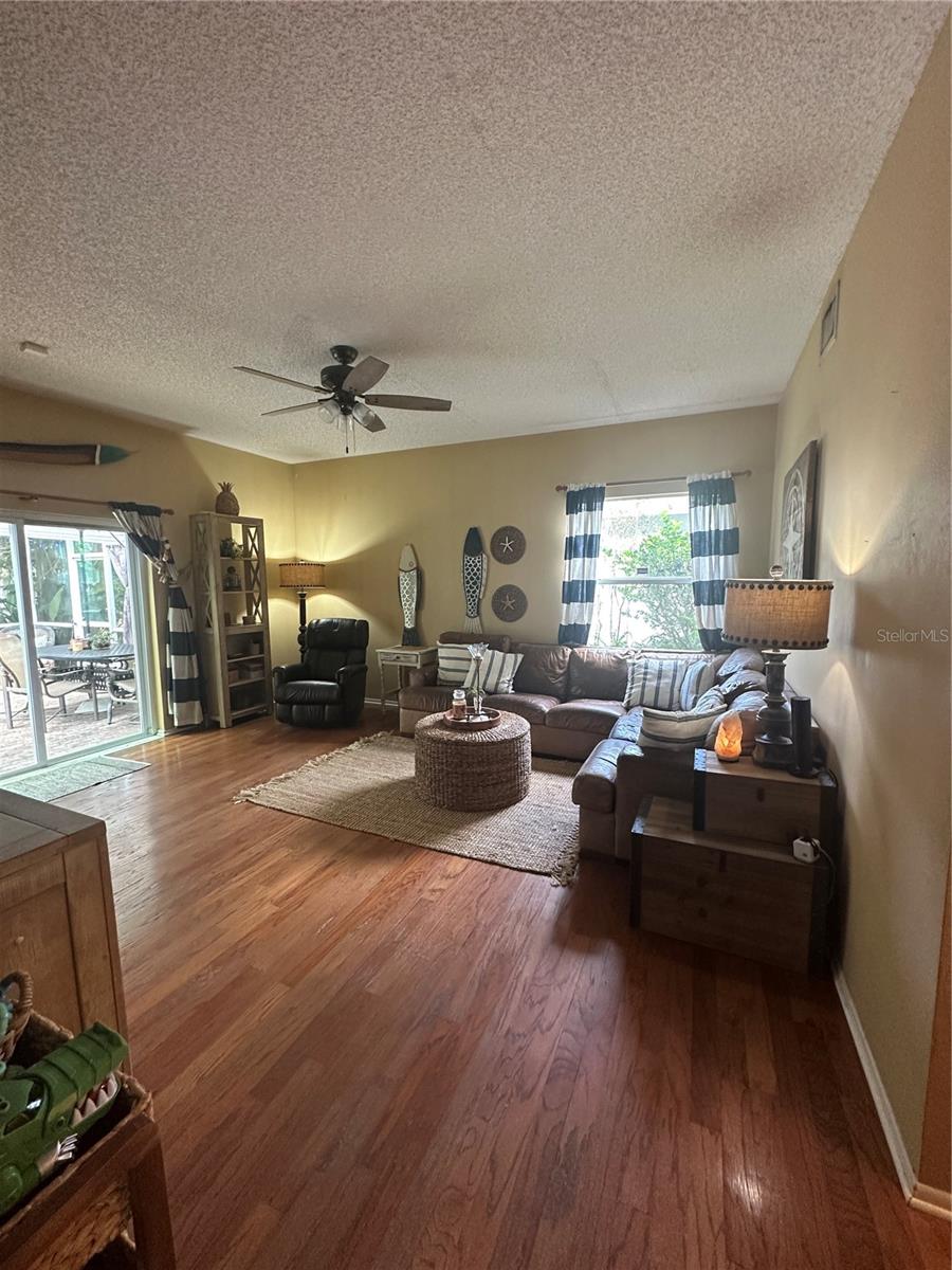 CREEKSIDE - Residential