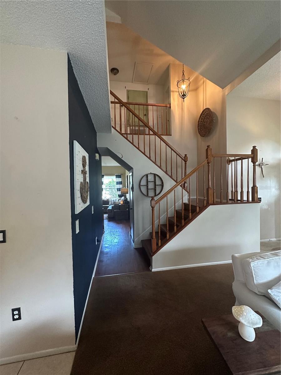 CREEKSIDE - Residential