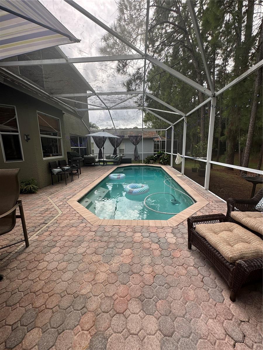 CREEKSIDE - Residential