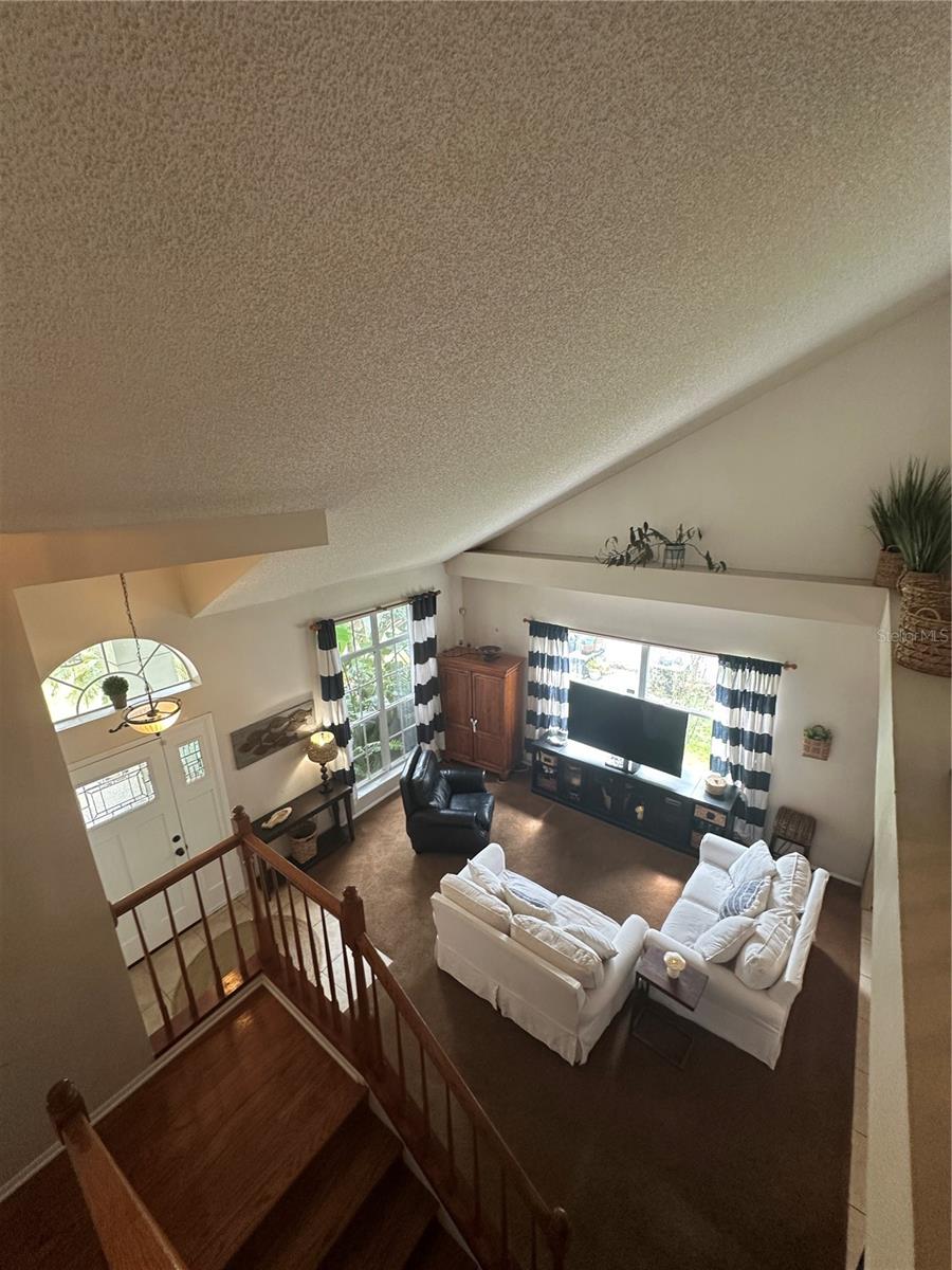 CREEKSIDE - Residential