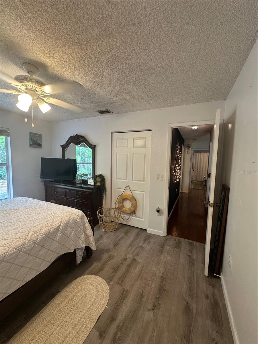 CREEKSIDE - Residential