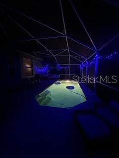 CREEKSIDE - Residential