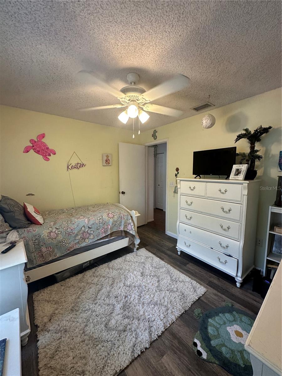 CREEKSIDE - Residential