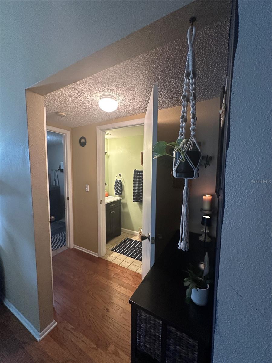 CREEKSIDE - Residential