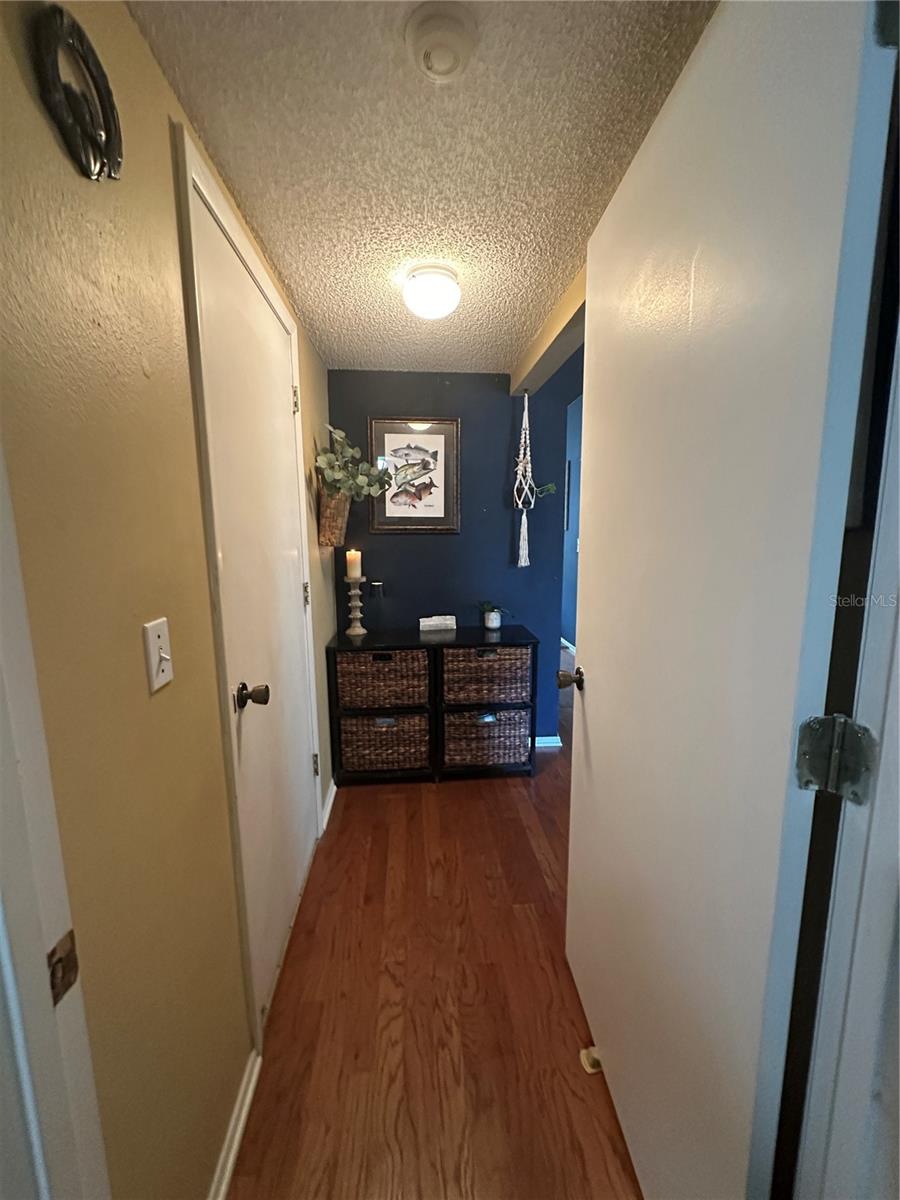 CREEKSIDE - Residential