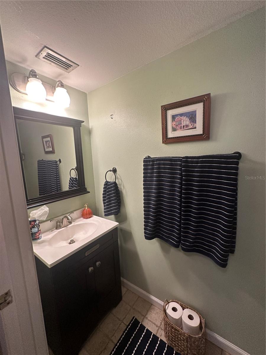 CREEKSIDE - Residential