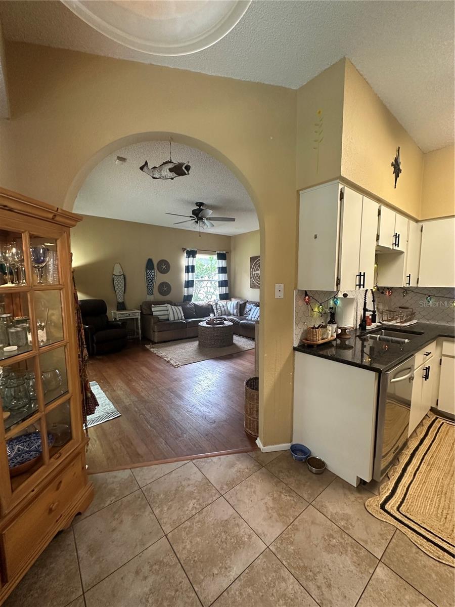 CREEKSIDE - Residential