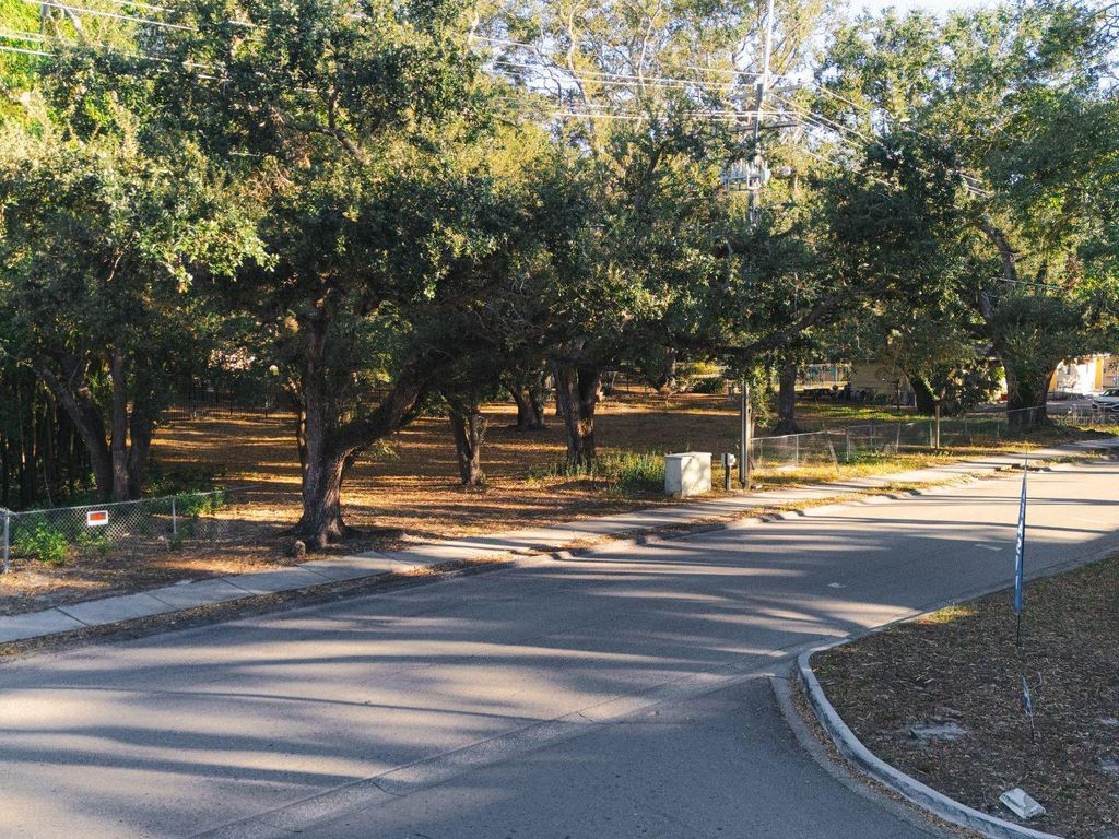 Photo of 4913 N Macdill Avenue, Tampa, FL 33614 (MLS # TB8458507)