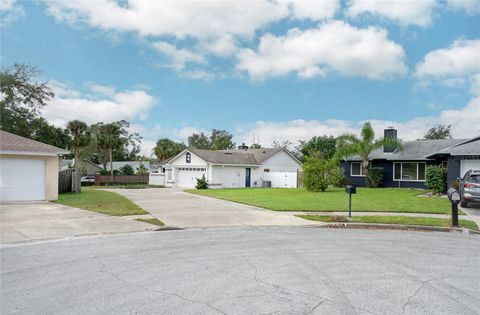 A home in LONGWOOD