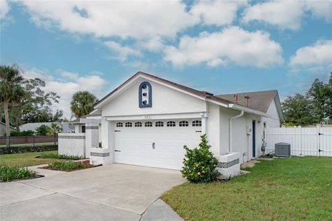 A home in LONGWOOD