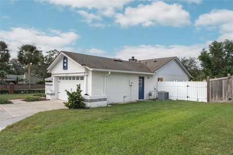 A home in LONGWOOD