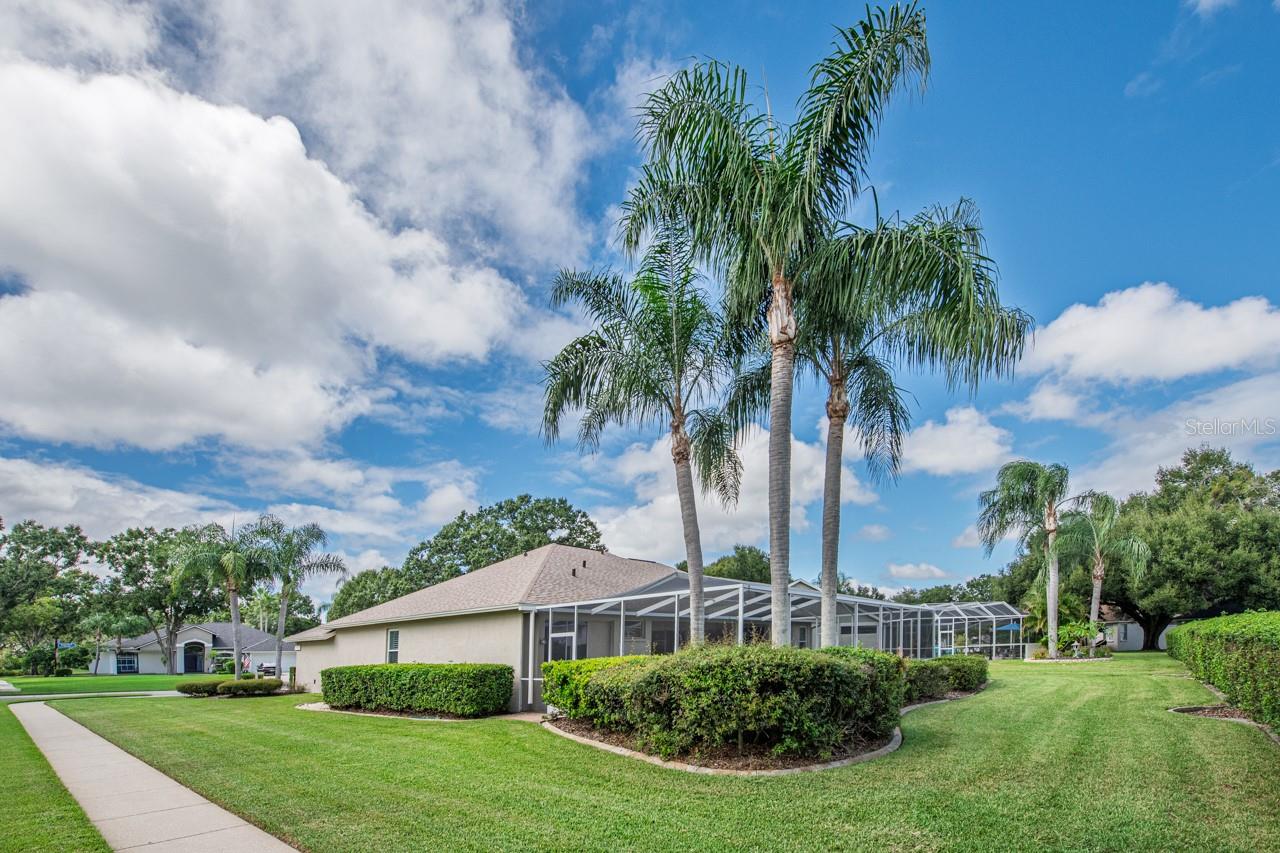 RIVER HILLS COUNTRY CLUB PH - Residential