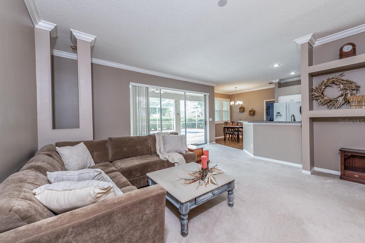 RIVER HILLS COUNTRY CLUB PH - Residential