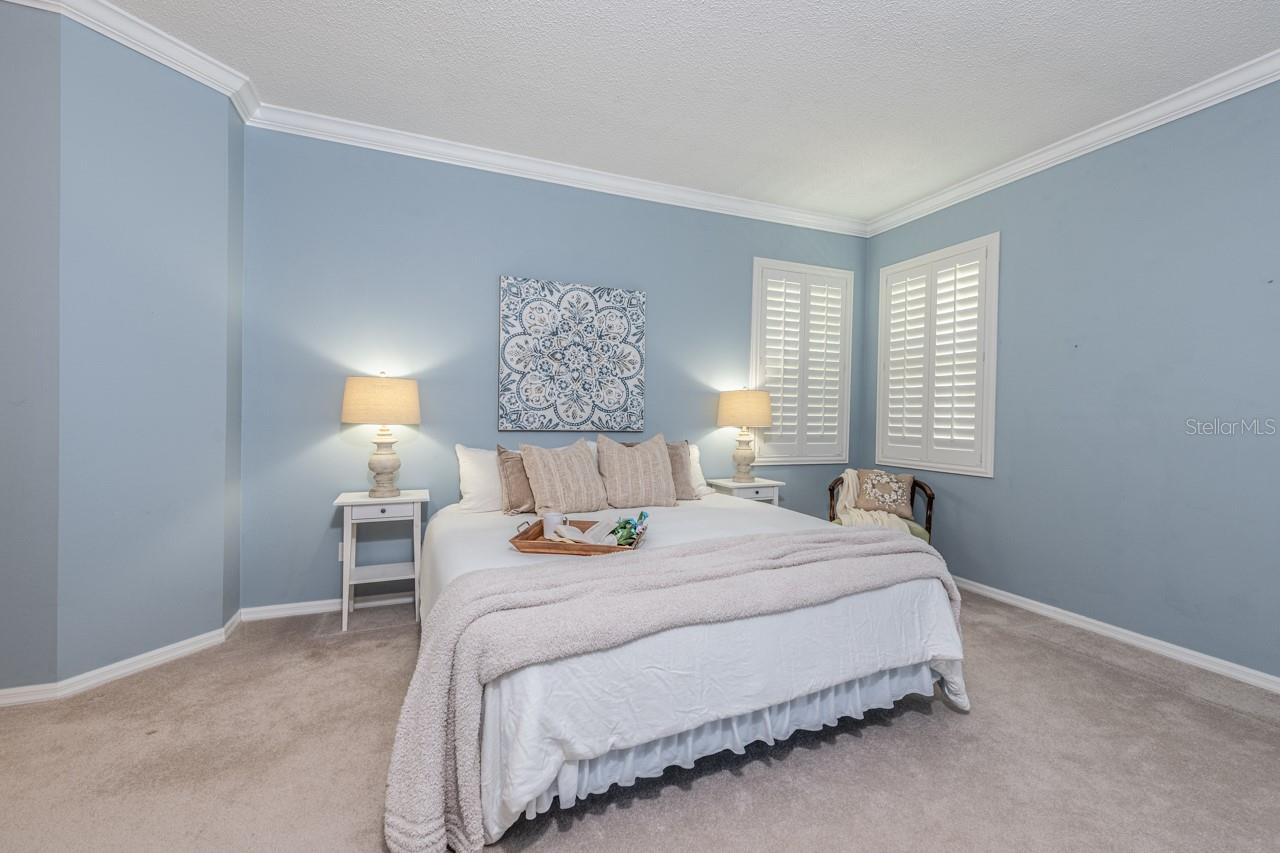 RIVER HILLS COUNTRY CLUB PH - Residential