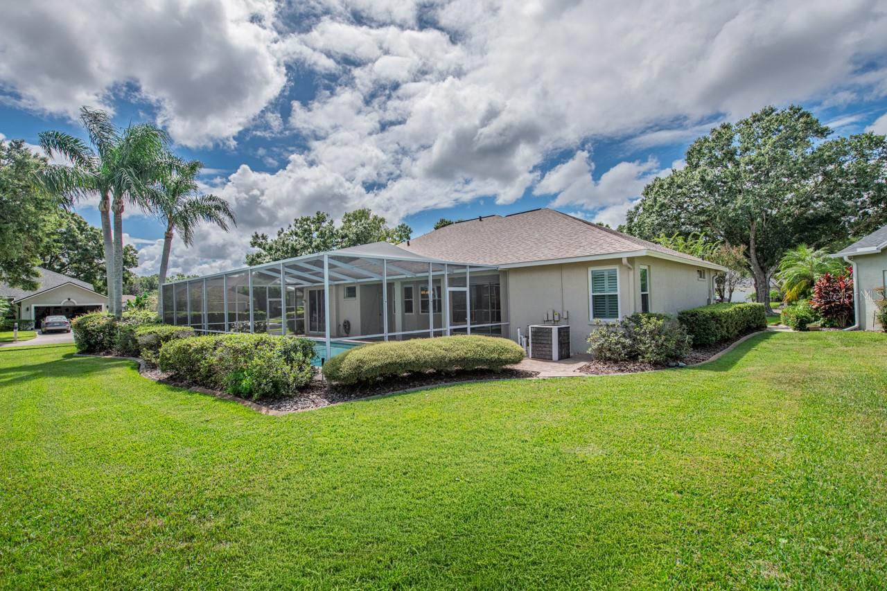 RIVER HILLS COUNTRY CLUB PH - Residential