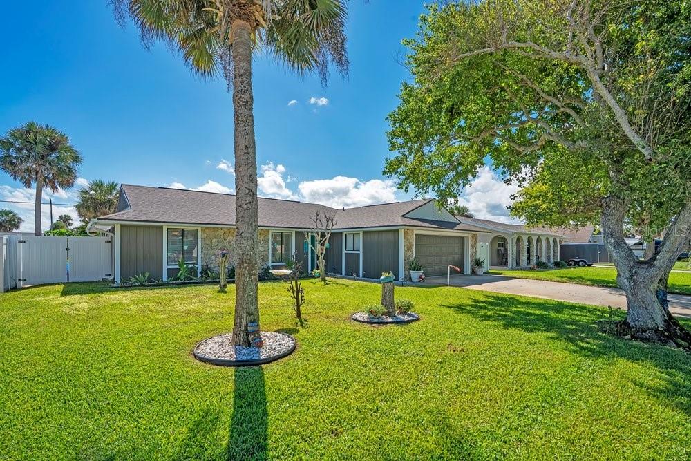 16 TARPON AVENUE